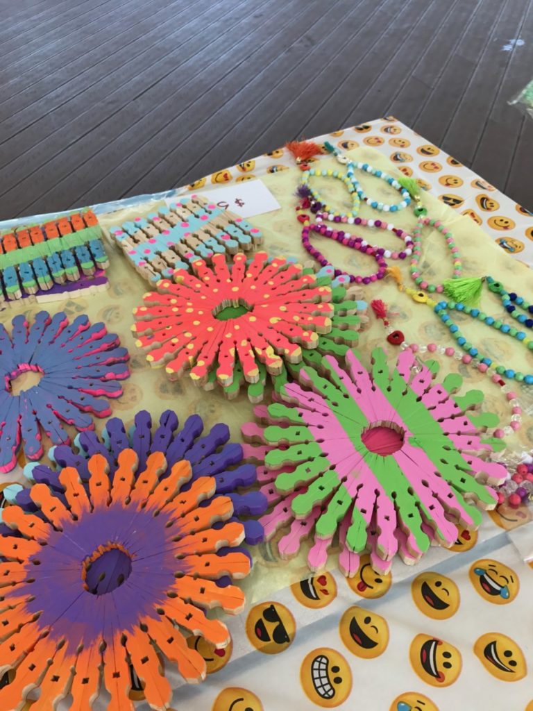 Trivets made of clothespins