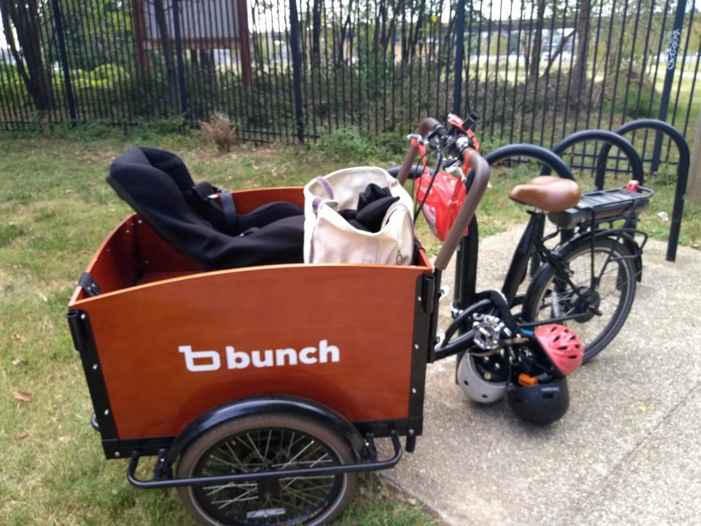 Bunch Bike is one easy to handle cargo-bike with plenty of room for kids.