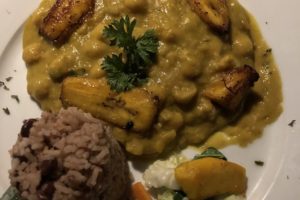 Jamaican curry chickpeas, rice and peas