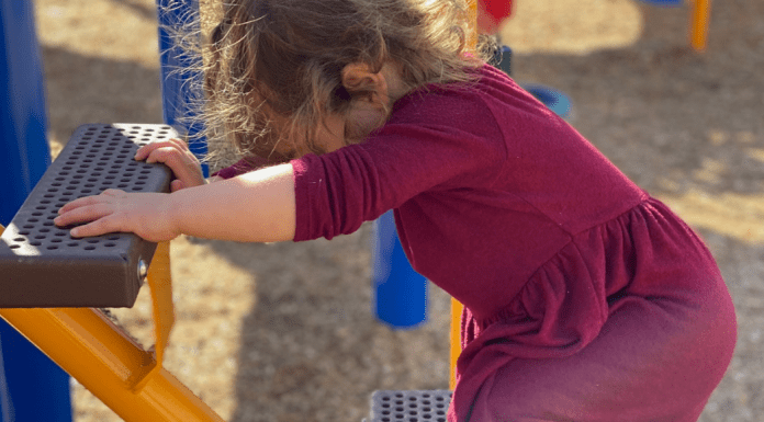 let children take risks on the playground